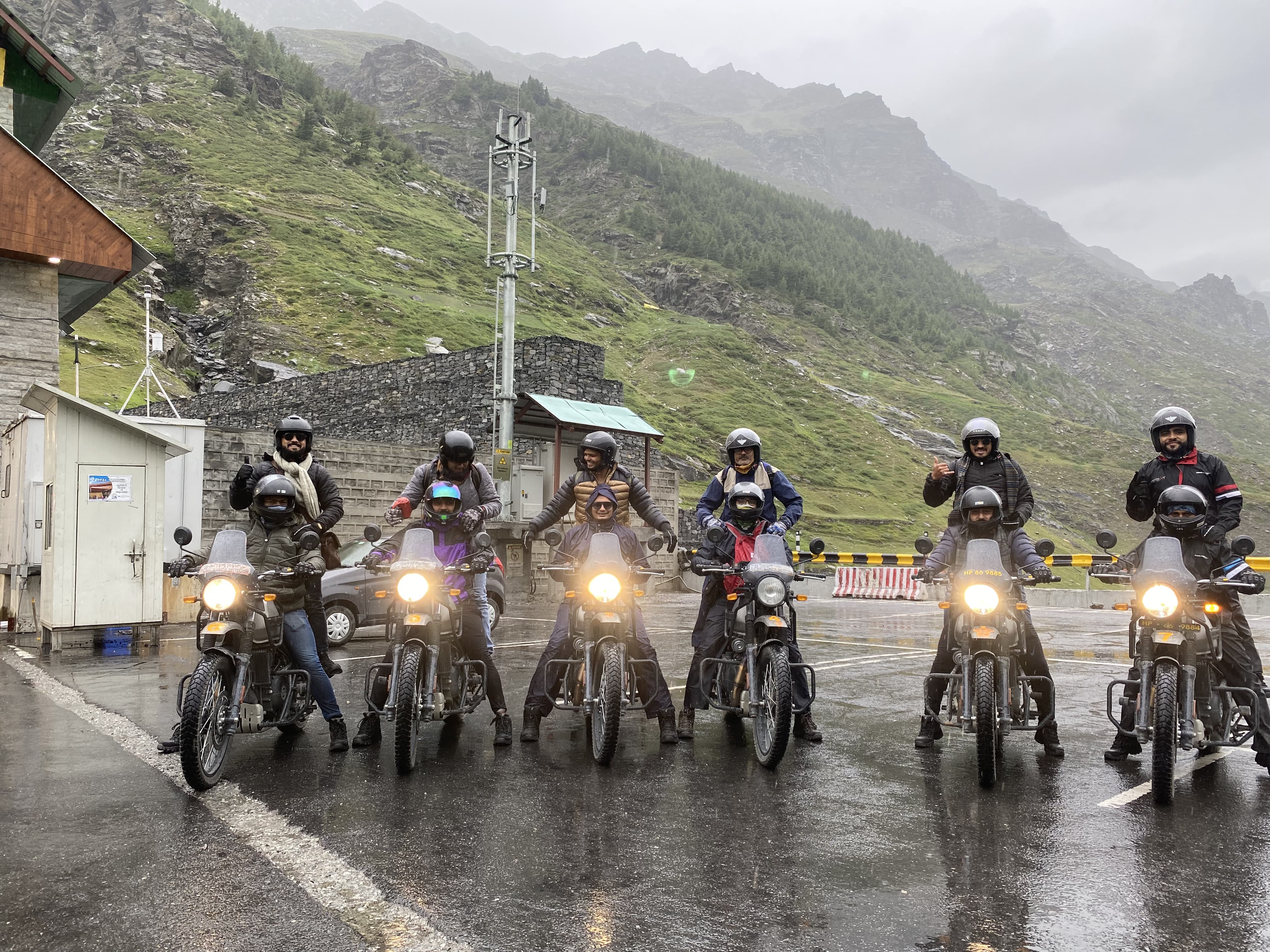 Manali Spiti Zanskar Srinagar Tour